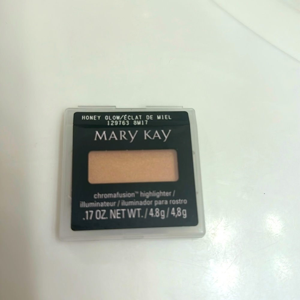 Mary Kay chromafusion highlighter in Honey glow